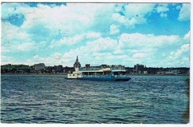Davenport Iowa Postcard MV Thunderbird Mississippi River