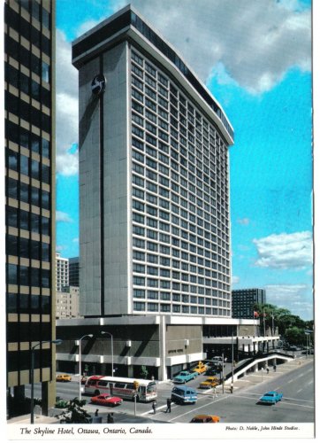 Ontario Postcard Ottawa Skyline Hotel York-Hanover Hotels