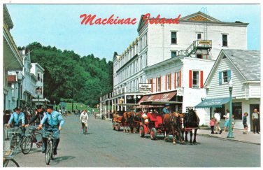 Michigan Postcard Mackinac Island Main Street Horse Drawn Carriages