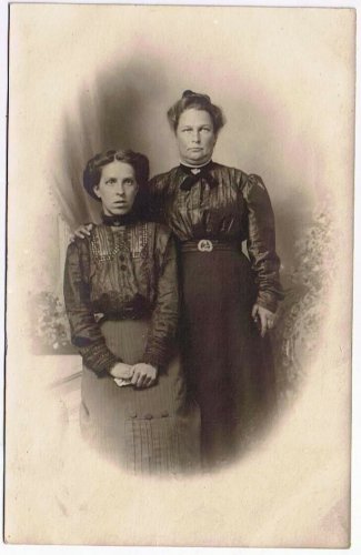 RPPC Postcard Portrait Mother Daughter Early 20th Century H E Poole Photo