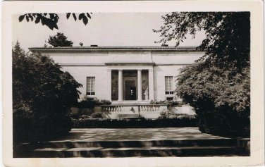 Postcard RPPC South Facade Currier Gallery Of Art Manchester New Hampshire
