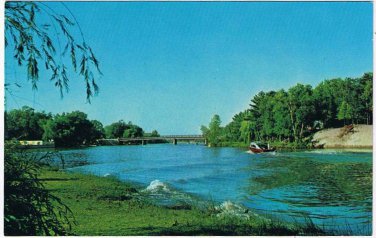 Ontario Postcard Wasaga Beach Nottawasage River from Nancy Island