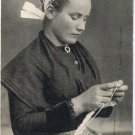 Postcard Costume du Pays de Crozon Camaret Telgruc Lanveoc Woman Knitting France