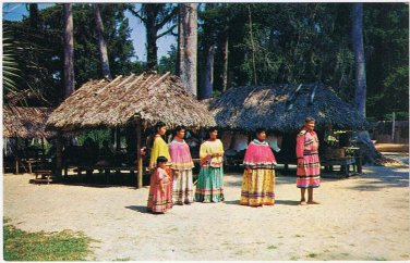 Postcard Seminole Indians Ross Allen's Reptile Institute Silver Springs Florida