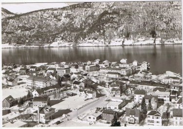 Postcard RPPC Norge Norway Andalsnes med Skarven