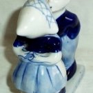 Vintage Hand Painted Delft Blue Holland Kissing Couple Boy Girl Figurine # 755