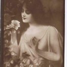 Art Postcard A V Riesen Blumen der Liebe Flowers Of Love
