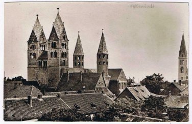 Germany Postcard Halberstadt Liebfrauenkirche