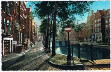 Netherlands Holland Postcard Old Amsterdam Voorburgwal