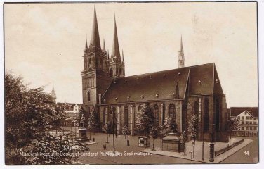 Germany Postcard Martinskirche mit Denkmal Landgrave Philip the Great.
