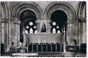 United Kingdom UK Postcard RPPC Romsey Abbey The High Altar