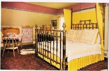Kitchener Ontario Postcard Woodside MacKenzie King Guest Room