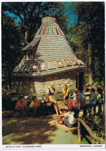 Manitoba Postcard Winnipeg Kildonan Park Witch's Hut Gingerbread House