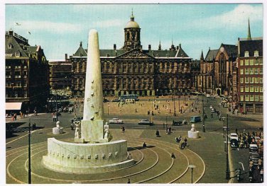 Netherlands Holland Postcard Amsterdam Dam met Koninklijk Paleis Monument