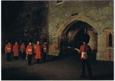 United Kingdom UK Postcard Tower Of London Ceremony Of The Keys The Challenge