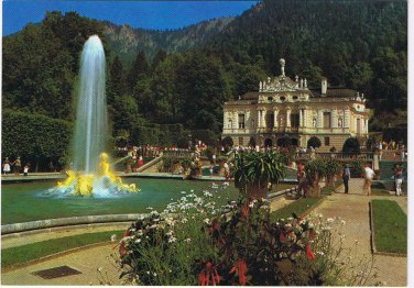 Germany Postcard Konigsschloss Linderhof Royal Castle Fontane Fountain B