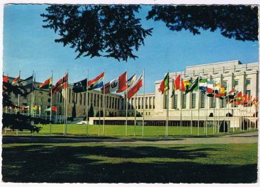 Switzerland Postcard Geneva United Nations Headquarters Cour d'Honneur