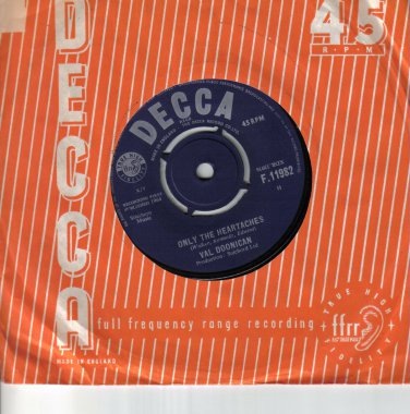 Val Doonican Walk Tall 45 rpm Only The Heartaches British Pressing