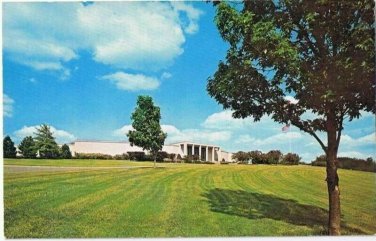 Independence Missouri Postcard Harry Truman Library & Museum