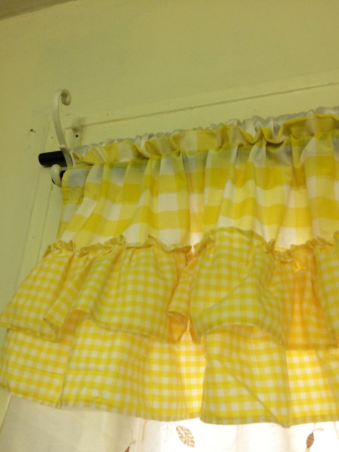 Yellow  gingham valance with ruffles