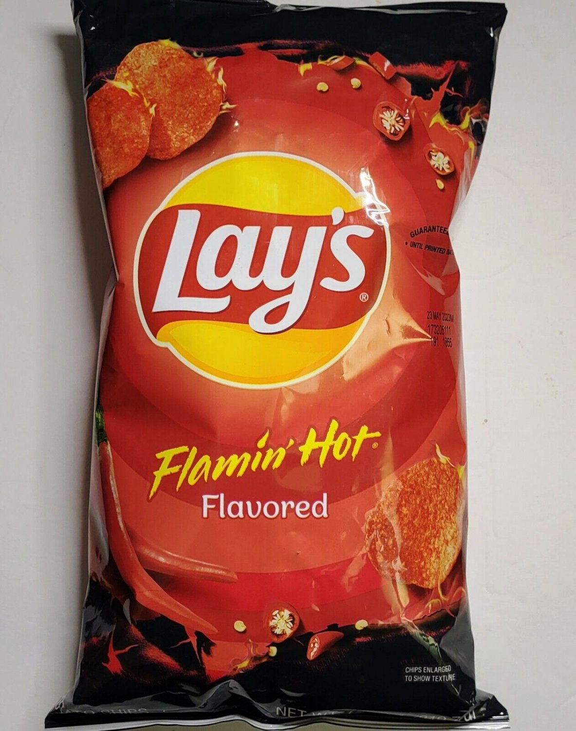 Lay's Flamin' Hot Flavored Potato Chips 7.75 oz Bags (Pack of 1) THEY