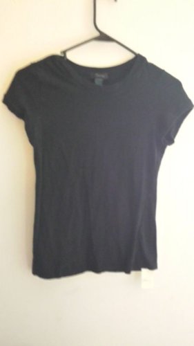 ladies black tee