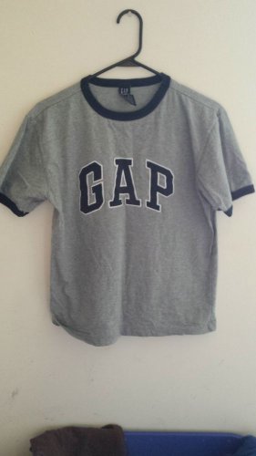GAP GRAPHIC TEE