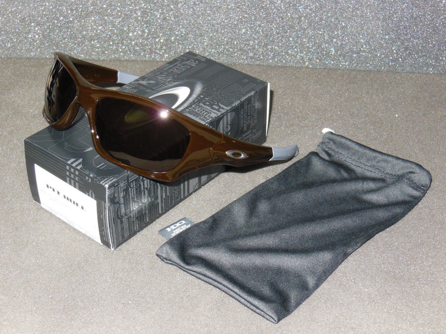 Oakley Pit Bull Sunglasses Polished Rootbeerdark Grey 