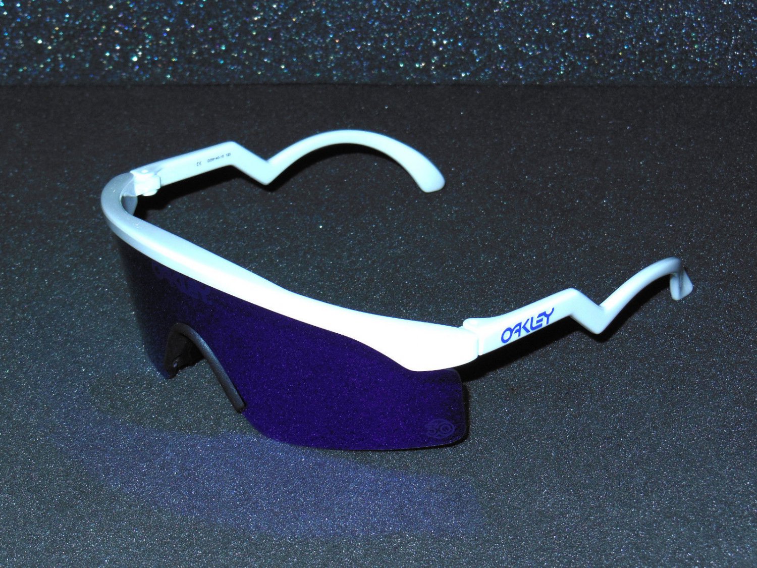 Oakley Heritage Collection Razor Blades Retro Sunglasses, White/Violet Iridium