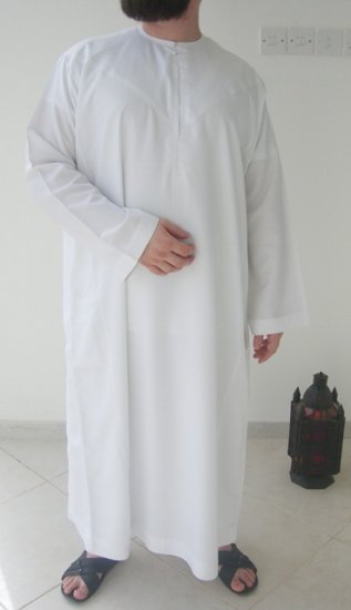 White Soft Emirates Gandoura / Dishdash / Thob / Kameez