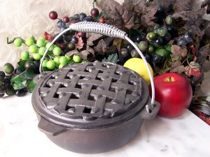 Old Mountain Cast Iron "Pie-Steamer" Casserole