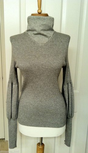 Authentic CHANEL Silver Gray Cashmere Sweater NWOT 40