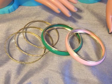Spring 5 Pieces Gold-tone Brass Bangle Set