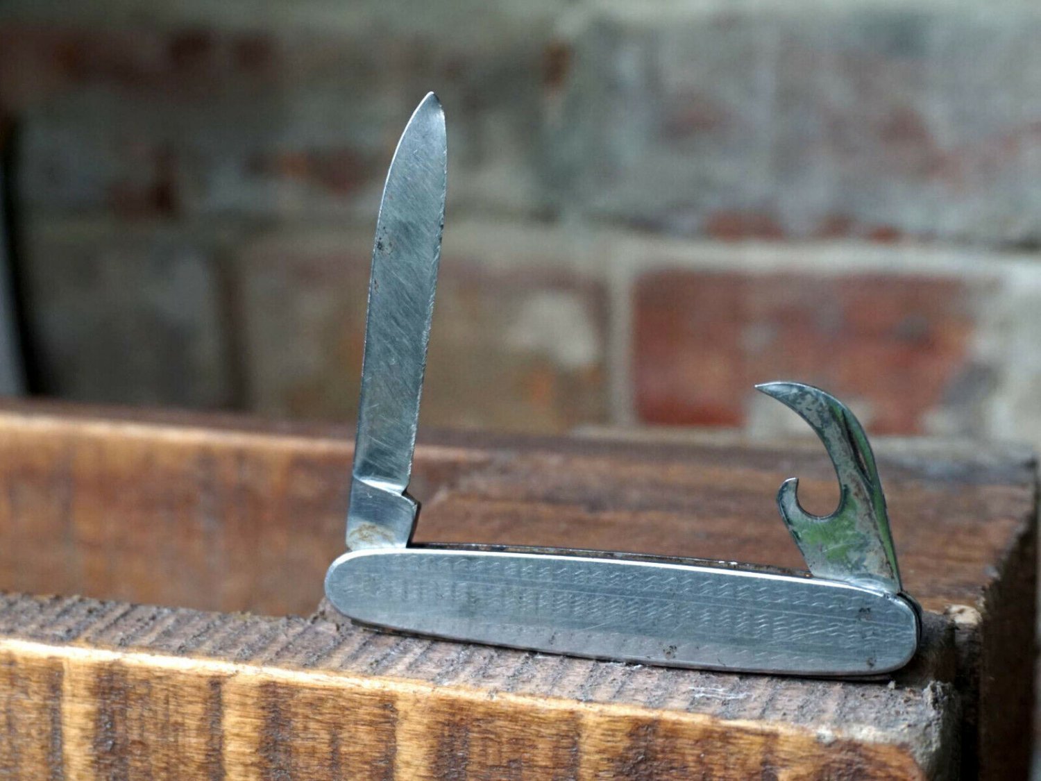 GERLACH Vintage Folding Blade Pocket Knife & Can Opener Crown Logo