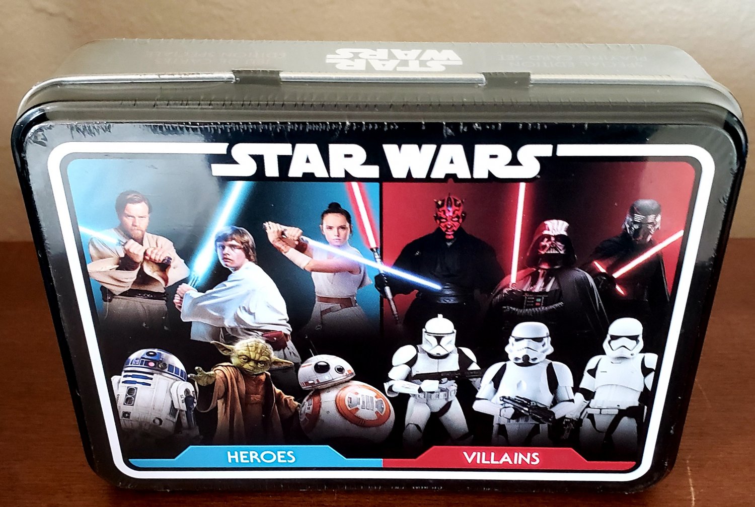 Star Wars Special Edition Playing Card Villians & Hereos  Set Contains 2 Unique Decks