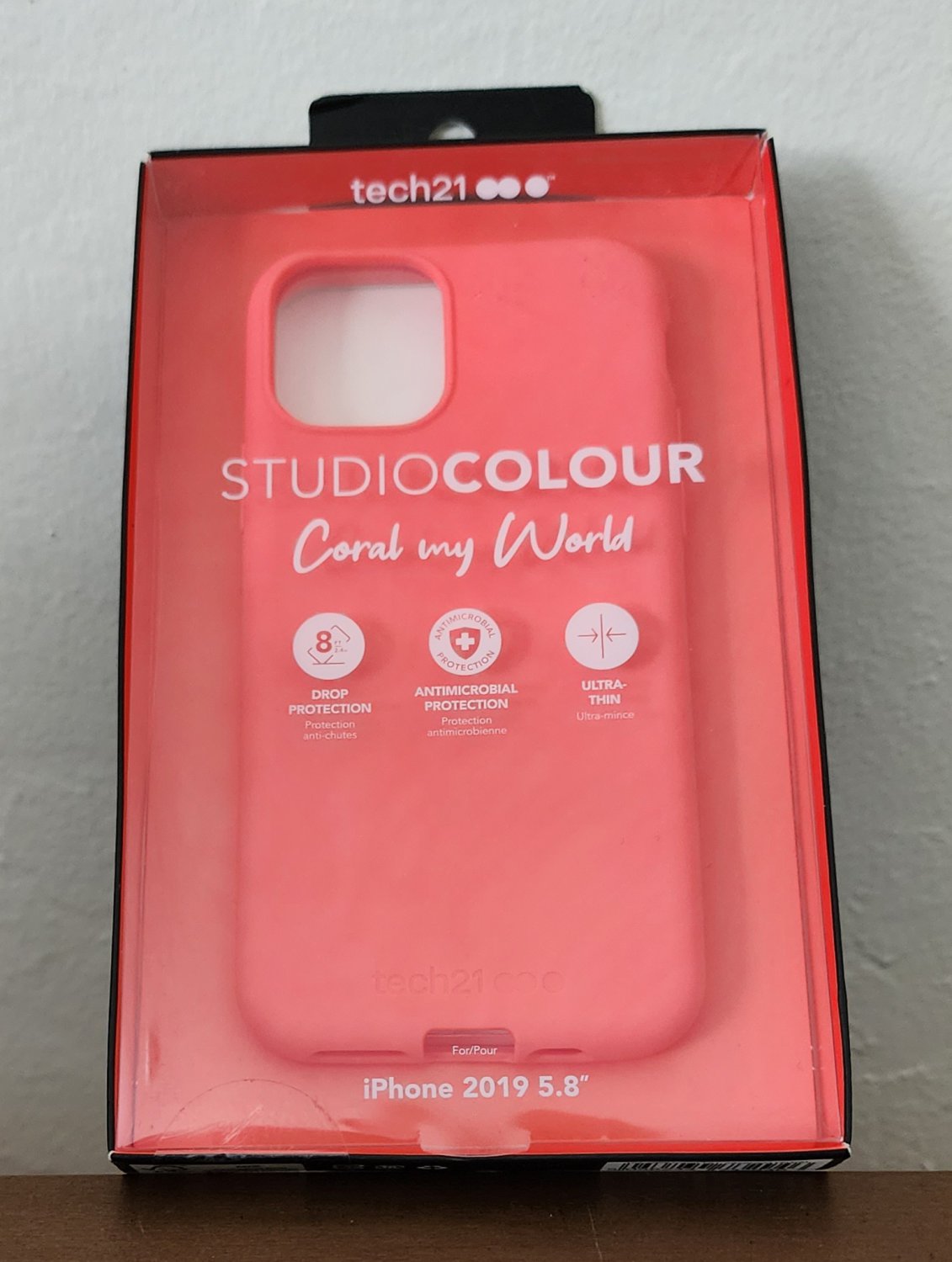 Tech21 Studio Colour (Coral My World )