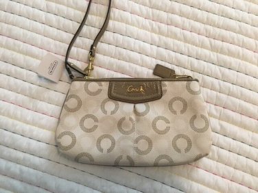 New Coach ASH DOT Signature Monogram Khaki Taupe Mixed Media large Wristlet