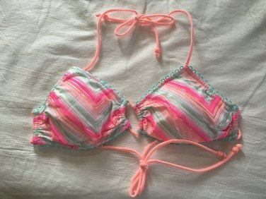 VICTORIA&acirc;��S SECRET Beach Soft Triangle Bikini Swim Top Large striped pink Coral