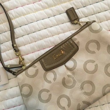 NWT Coach ASH DOT Signature Monogram Khaki Taupe Mixed Media Large Wristlet