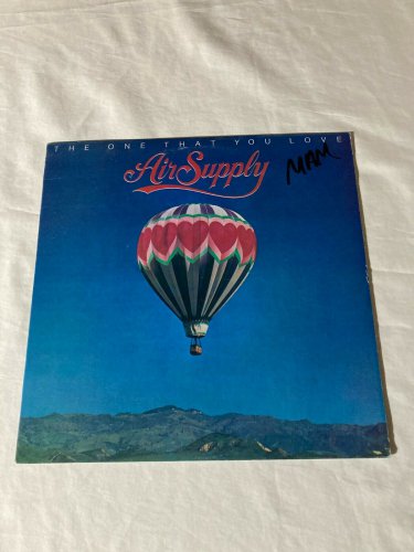 AIR SUPPLY THE ONE THAT YOU LOVE AL-9551 ~Vinyl VG+ *