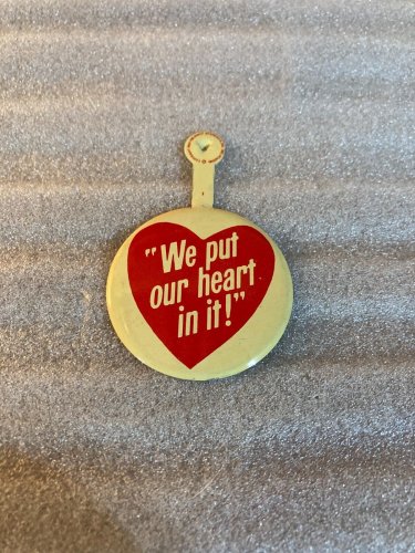 Mr. Donut World's Best Coffee Lapel Tab Button 1964 B-127 *
