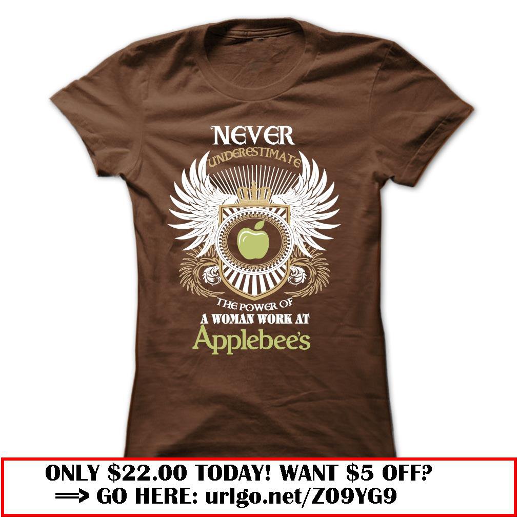 a-woman-work at-applebees