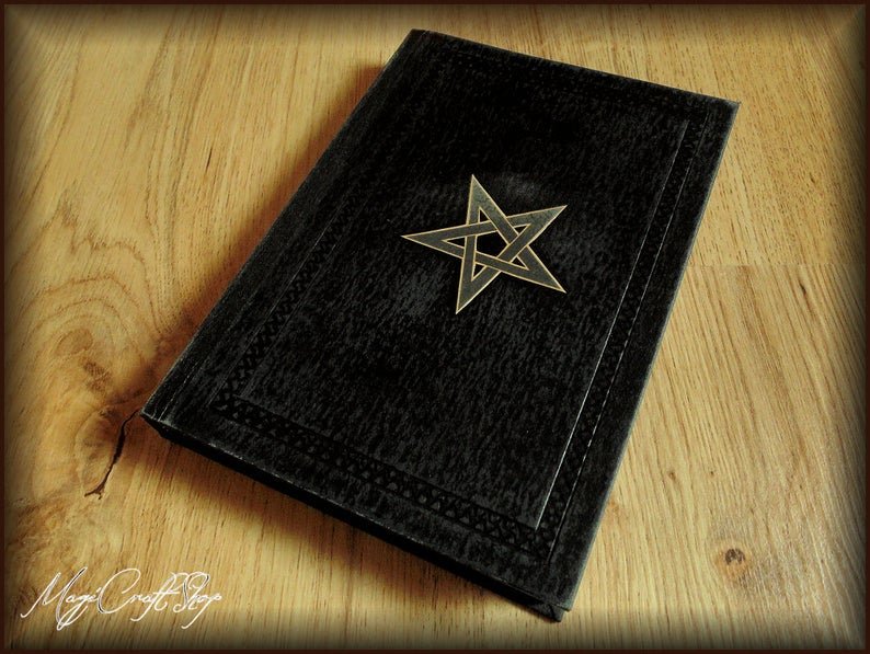 The Ninth Gate book REPLICA - Original aged pages - Balcan Kessler Fargas edition available
