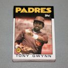 1986 TOPPS BASEBALL - San Diego Padres Team Set + Traded Series