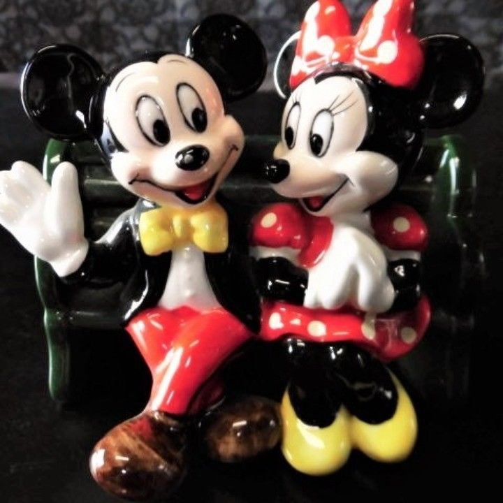 1983 Tokyo Disneyland Mickey And Minnie Pottery Figure Vintage Ornament Doll