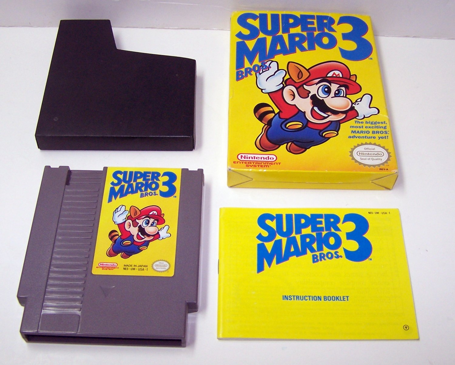 SUPER MARIO BROS 3 Original 8-bit Nintendo NES Game Cartridge Complete