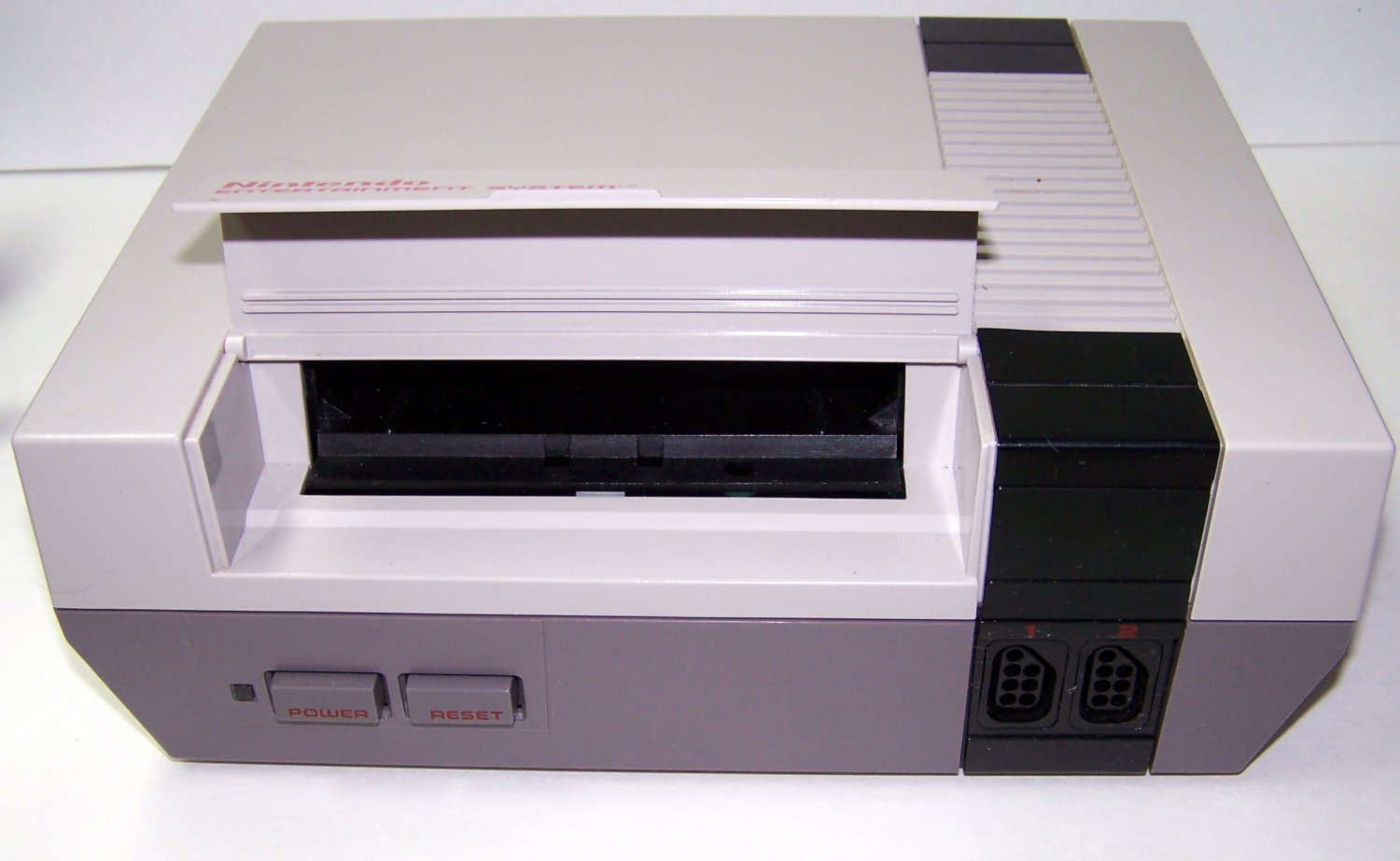 Original Nintendo NES entertainment system