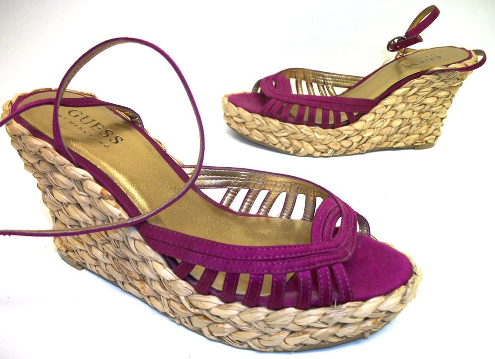 pink guess wedges