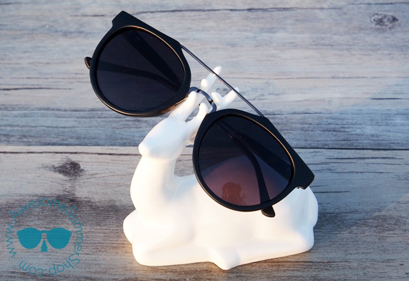 AVIATOR CAT EYE SUNGLASSES - VINTAGE RETRO INSPIRED EYEWEAR (Matte Black)