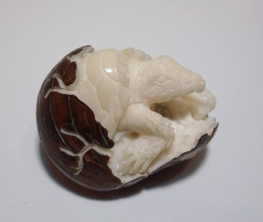 Bali Netsuke TURTLE EGG Statue From Tagua Nut Carving Table Decor_q947